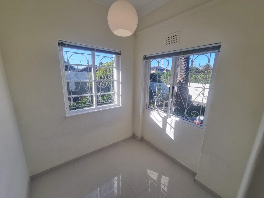 To Let 2 Bedroom Property for Rent in Rosebank Western Cape